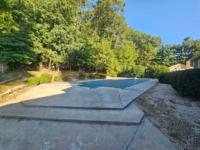 2 Saddleback Hill Rd