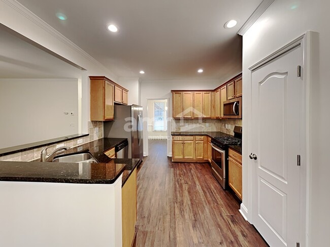 Photo - 113 Manous Drive