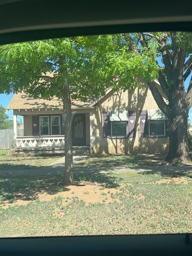 Photo - 1101 Axtell St House
