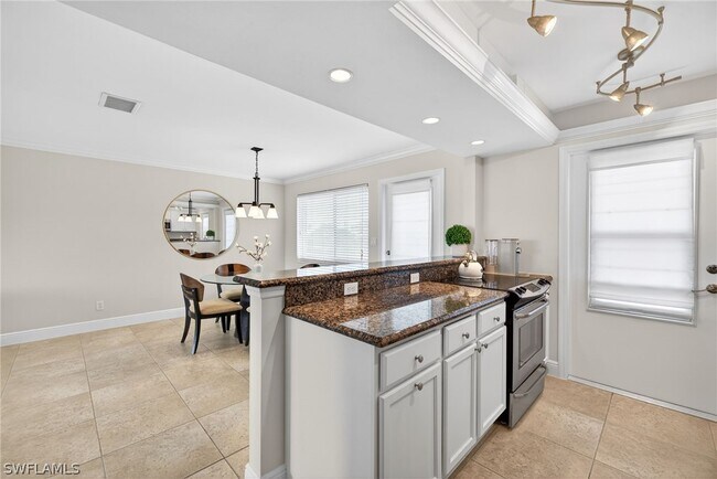 Photo - 1550 Gulf Shore Blvd N Unidad E6