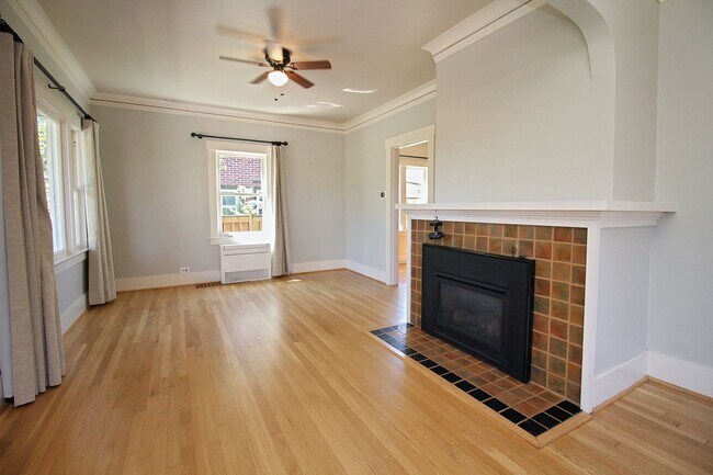 Photo - 6435 NE Cleveland Ave