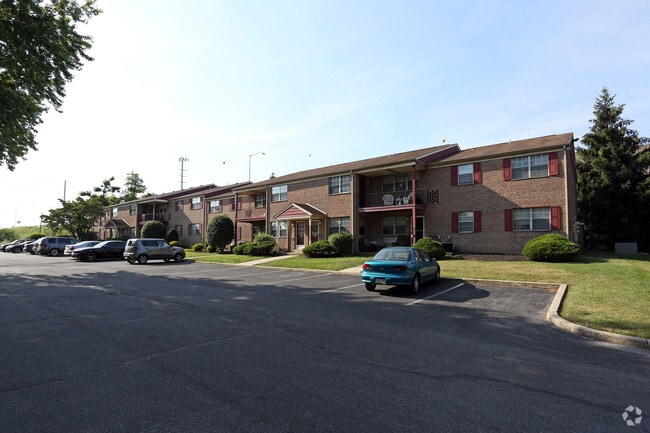 Cedar Glen Apartments