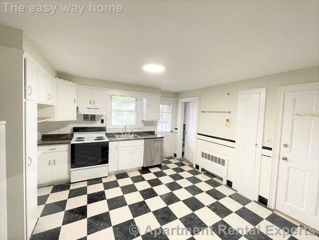 Building Photo - 279 Washington St Unit #2