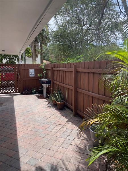 Building Photo - 1125 SW 15th Ave Unit 2 Rental
