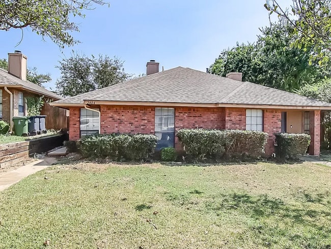 2324 Kingsford Ct