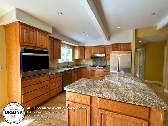 Photo - Stylish Single Story Living in the Heart o...