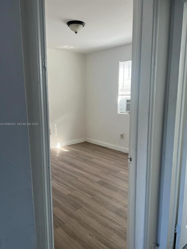 Photo - 1510 NW 68th St Unidad 1