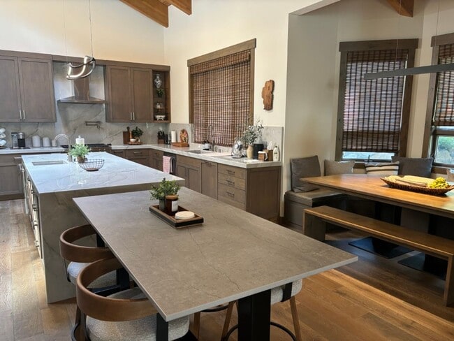 Photo - Winter Season Rental - The Estates in Incl...