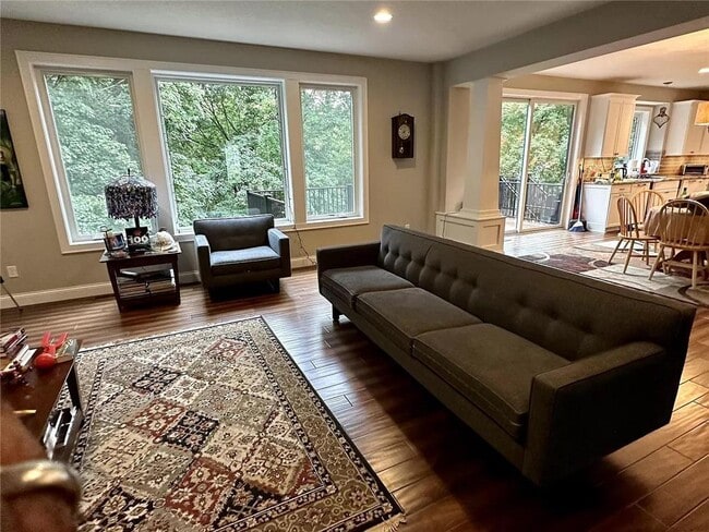 Photo - 3512 Rainbow Dr