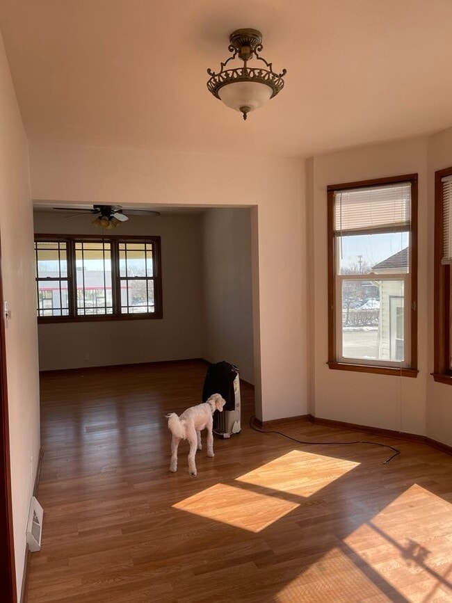 Photo - 2908 S Chicago Ave