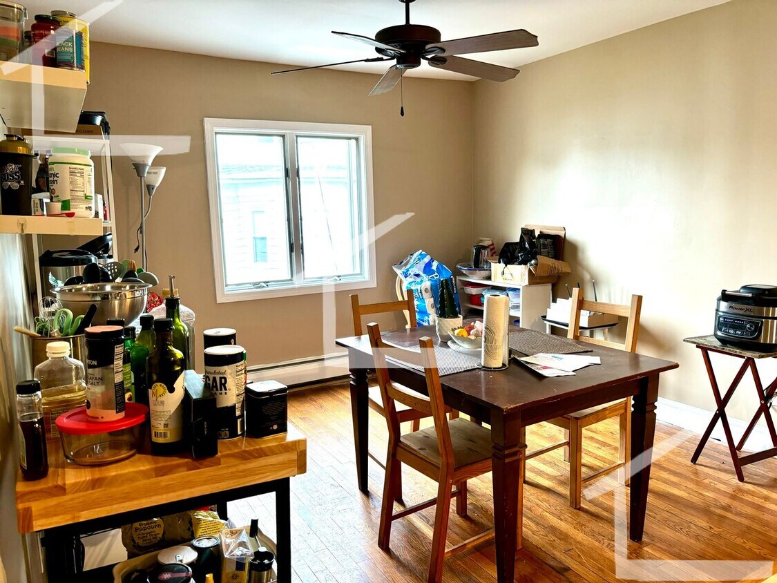 HOT SOMERVILLE LISTING!!!!! - HOT SOMERVILLE LISTING!!!!!