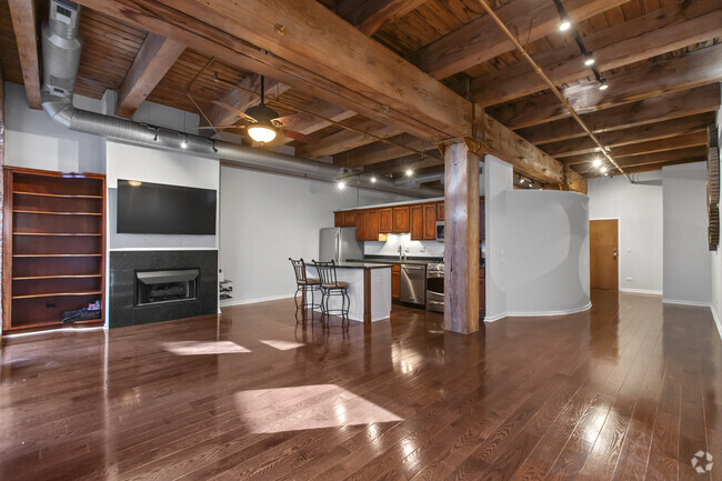 Building Photo - Stunning 1bd condo w. exposed brick, roof ... Unit 320