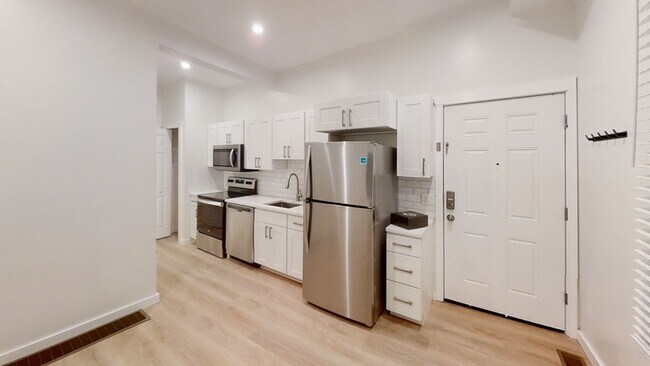Photo - 603 E Ann St