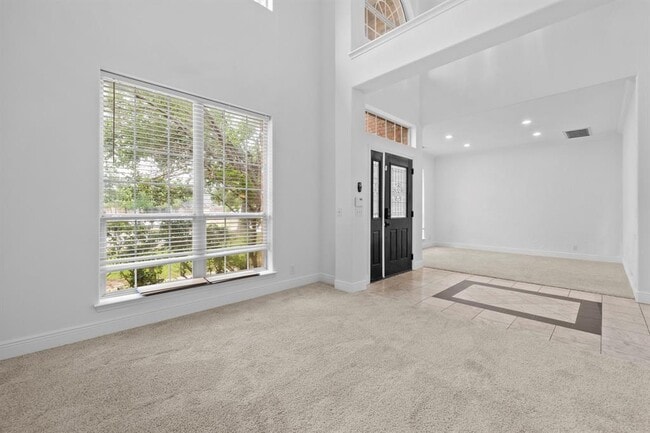 Photo - 2303 El Sol Dr