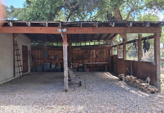 Photo - 68 Laker Dr