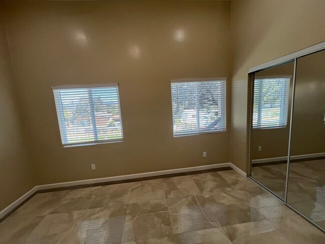 Photo - 2739 Eltinge Dr