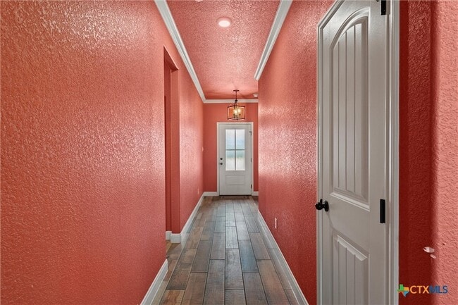Photo - 1602 Flatland Trl