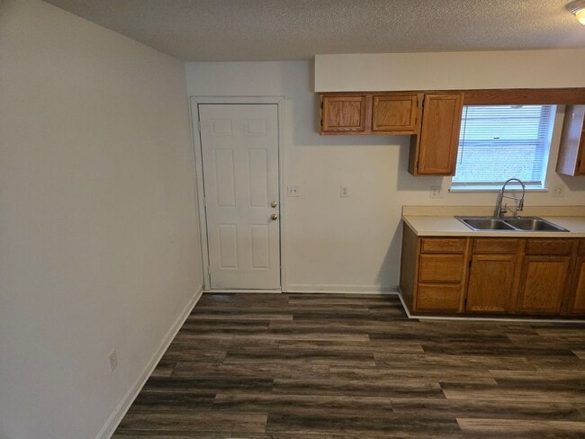 Photo - 3 BR/1.5 BA - Kansas City, KS
