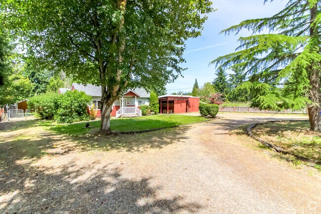 Building Photo - 14523 Pioneer Wy E Rental