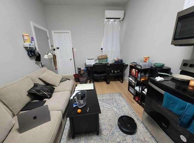 Photo - 1605 W Diamond St Unidad 1f