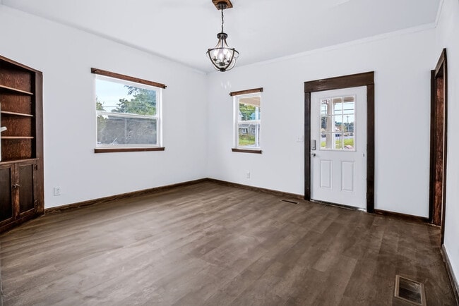 Photo - 123 E North St