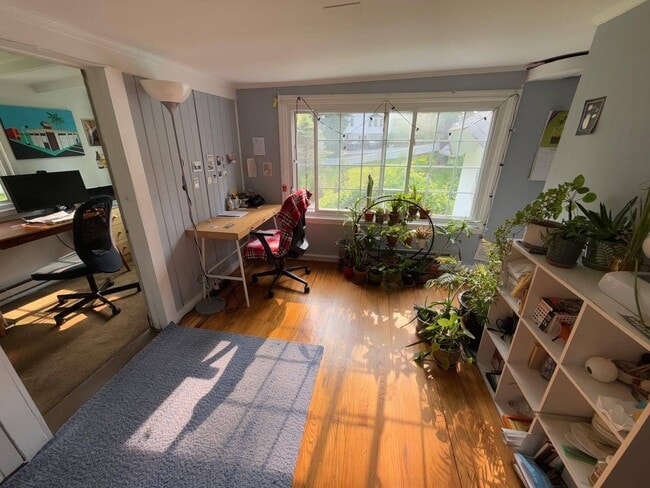 Photo - 1903 Old Court Rd