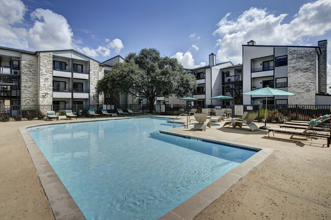 Retreat at Barton Creek - Retreat at Barton Creek Apartments