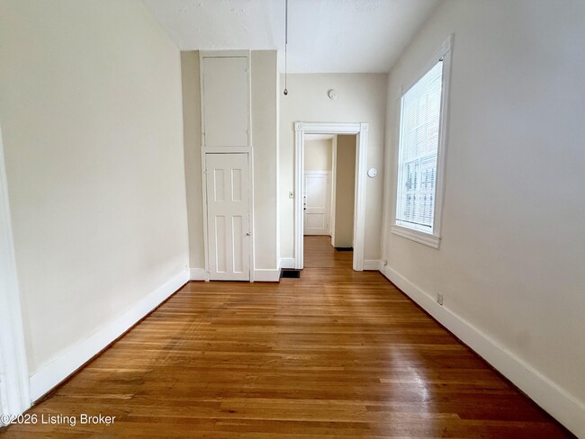 Photo - 1030 Everett Ave Unit 2