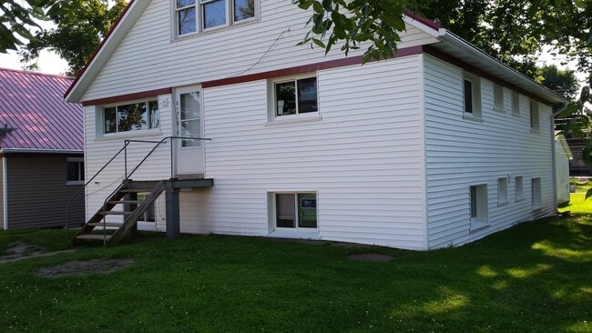 Building Photo - 1313-A S 9th Street Unit 1313 S 9th Apt A