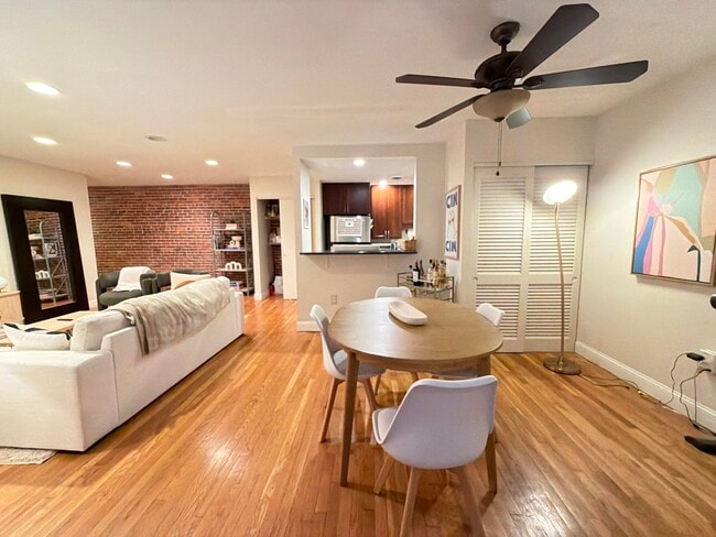 Building Photo - 78 Gainsborough St Unit 108