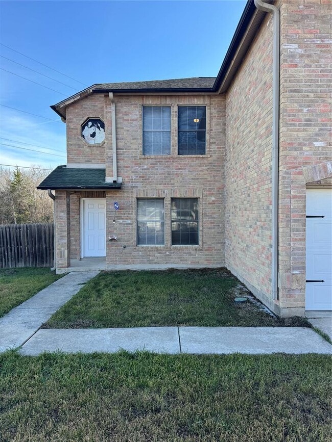 Building Photo - 7813 Marble Ridge Dr