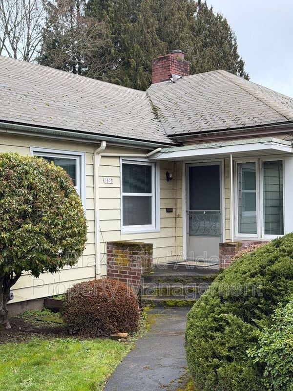 Photo - 7303 SE Madison St