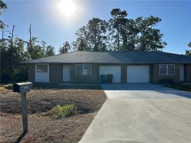 Building Photo - 2429 George Ave S