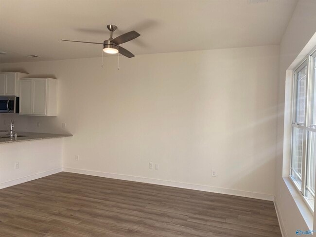 Photo - 418 Falls Pointe