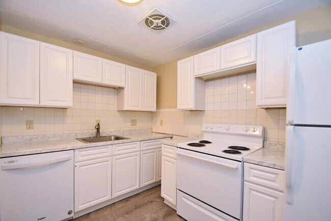 Photo - 1105 Lexington St Unit 7-3