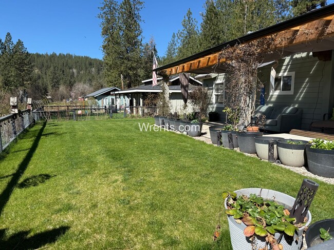 Photo - Cozy Lakeside Living on Long Lake – 2 Bed / 1 Bath Bungalow!