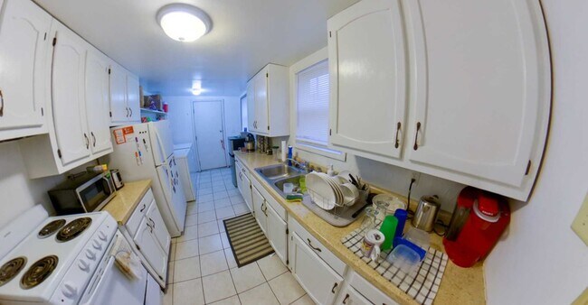 Photo - 930 Bertrand St Unidad 1