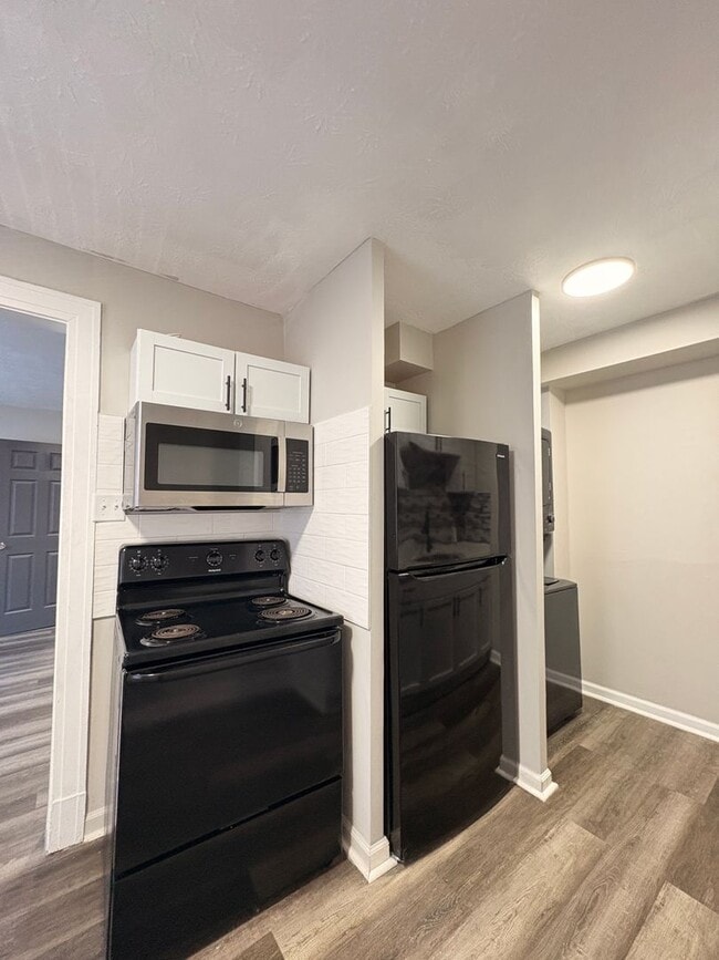 Photo - Live in Style without Breaking the Bank at Magnolias Living Apartments Washer & dryer in-unit Unit 3340-204