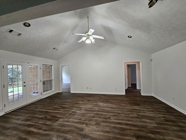 Photo - For rent 3 bedroom, 2 bath home