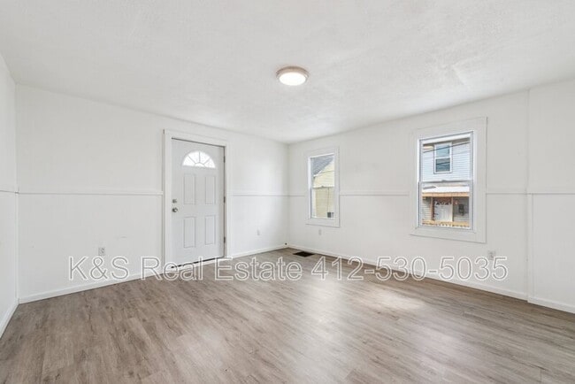 Photo - 2128 Candee St