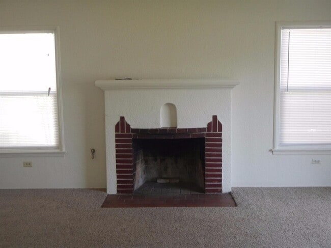 Photo - Bright & Breezy 3BR Fresno Retreat!