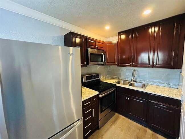 Photo - 4666 Ken Knight Dr N