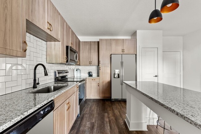 Lirio at Rafina - Lirio at Rafina - Kitchen with Smart Lighting - Lirio at Rafina