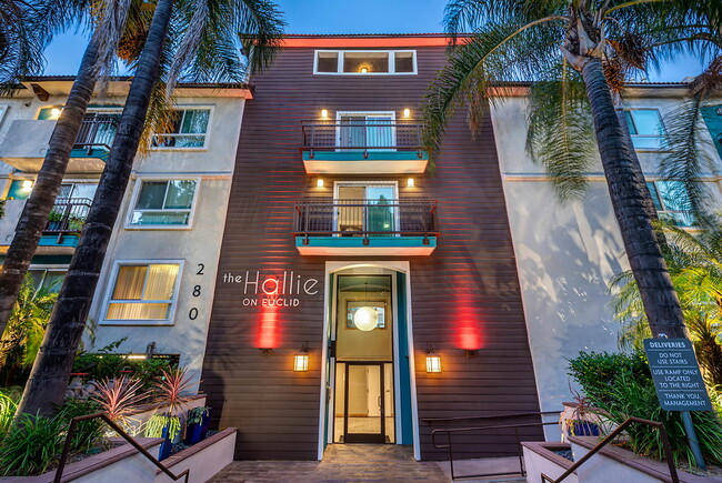 Photo - The Hallie Apartments