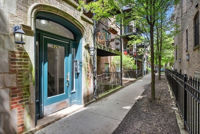Photo - 625 W Arlington Pl
