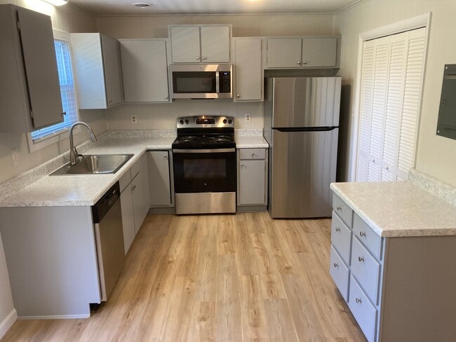 Building Photo - 261 Carlton Ln Unit 3