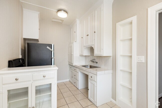 Estudio, 1BA - 450 ft²