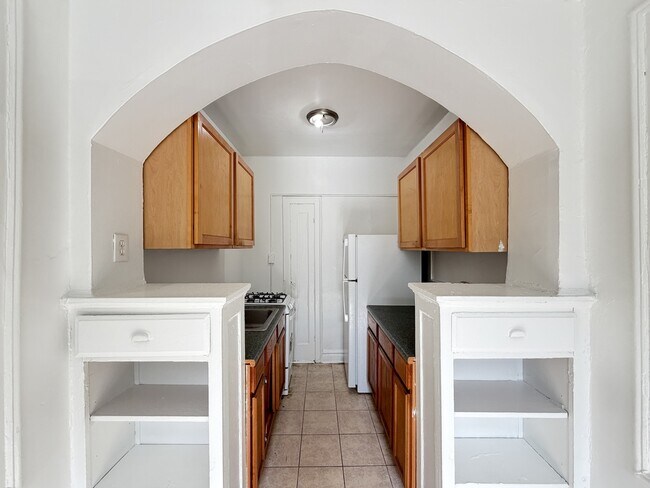 Photo - 4842 N Damen Ave Unit 102