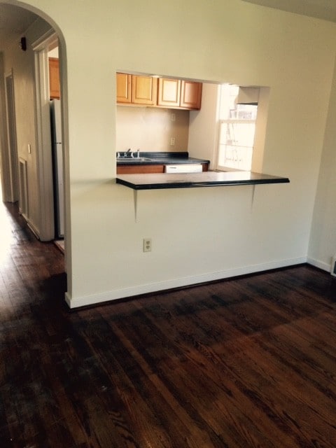 eating bar - 303 Culbertson Ave Unit 1