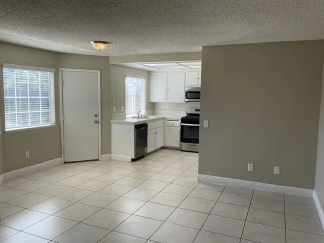 Photo - 10752 Spyglass Dr